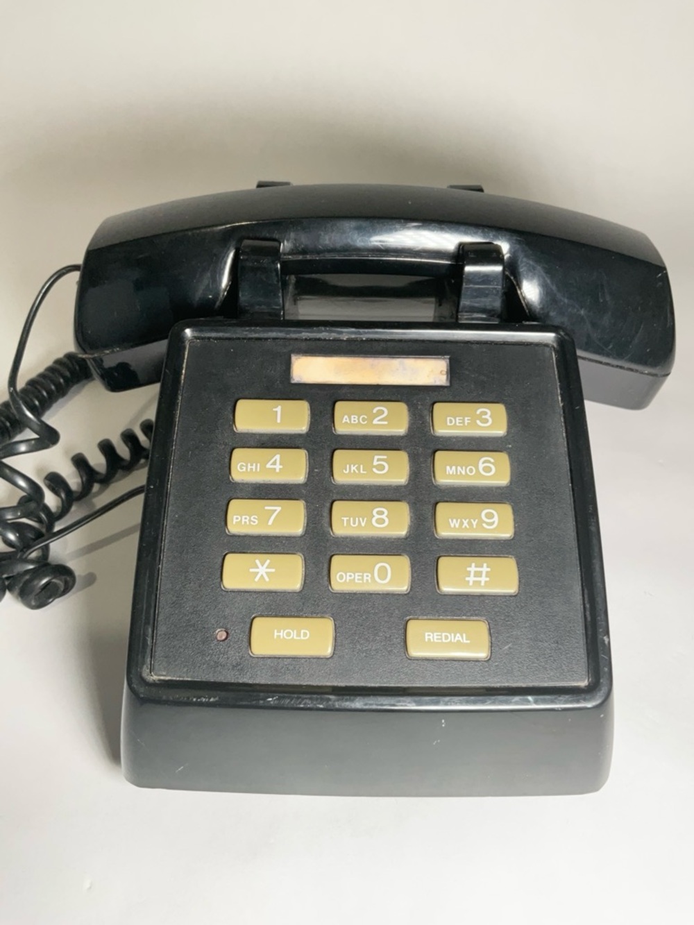 Vintage Radio Shack Desk Telephone Push Button Model 43-475
